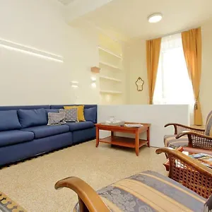 Appartamento Elegant In The Heart Of Rome-navona Area, Roma