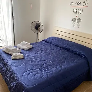 https://la-casetta-di-nonna-rosa.palermohotels.org